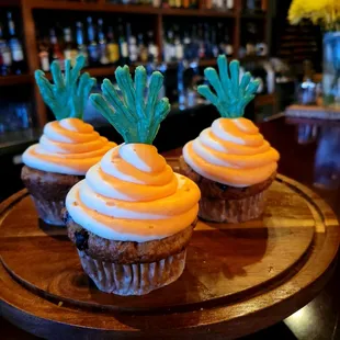 cupcakes, food, dessert