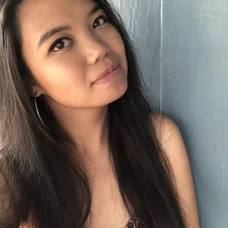 Elyssa T.