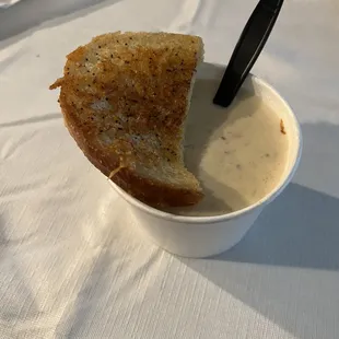 Clam chowder with cheese toast