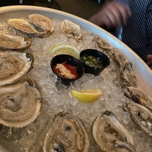 Happy hour oysters!