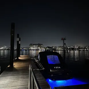 Parking the boat to check out Reel House. We were all hungry for a good meal and a drink after cruising the harbor.