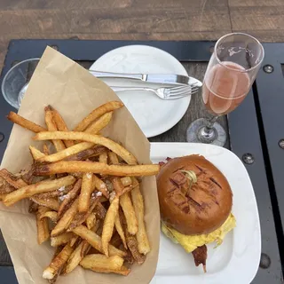 BACON & EGG SANDWICH