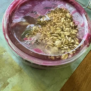 Pitaya Raspberry Smoothie Bowl