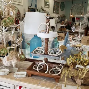 Gorgeous ornament selection