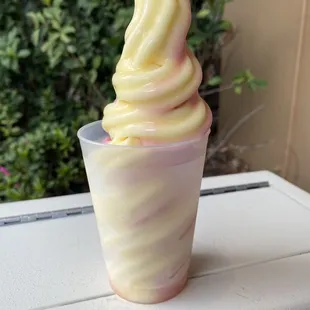 Dole Whip - Lemon &amp; Strawberry Swirl