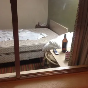 This is the room the first gave me. Until the switch me into a roach invested dump