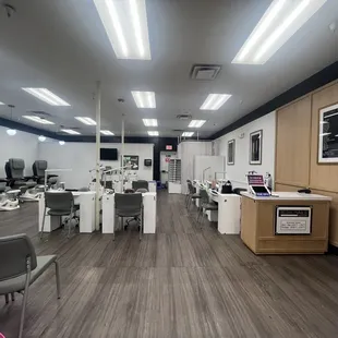 Regal nails dinuba
