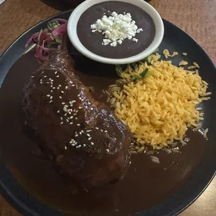 Pollo con Mole Negro