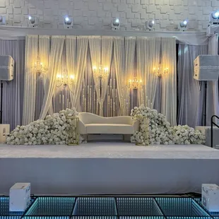 UNIQUE VISIONS BY DEBRA