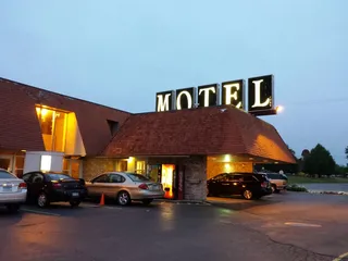Budget Host Inn