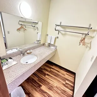 Equipped with fridge,coffee machine and microwave