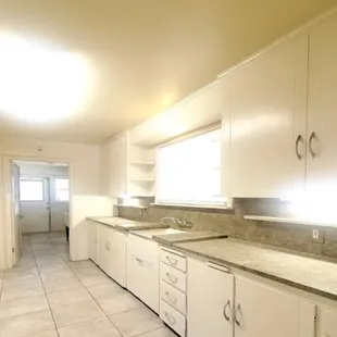 this is what they post on renting sites (beware the paint is cheap af it can literally be rubbed off)