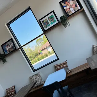 a view of the outside of the restaurant