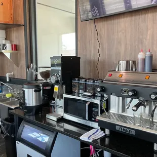 a coffee machine and coffee maker