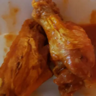 10 piece Buffalo wings comes with 1 ranch