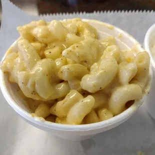 a bowl of macaroni and cheese