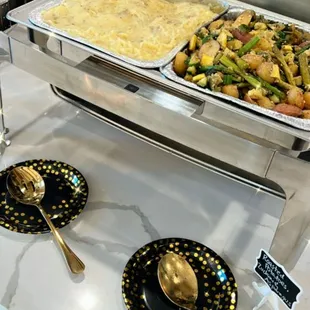 Garlic Mashed Potatoes &amp; Grilled veggies (Asparagus, Roasted Potatoes &amp; Zucchini)