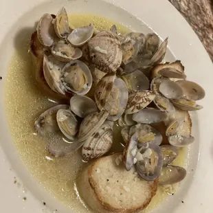 Vongole a Saute (clams)