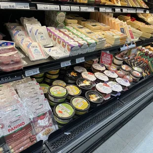 Rego's Neighborhood Market