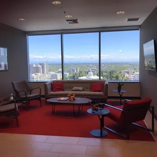 Mid century vibe in the lobby area