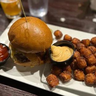 10 oz. Rehab Backyard BBQ Burger