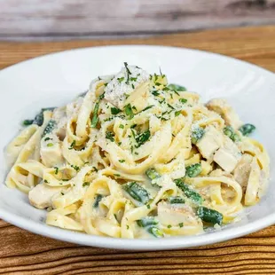 Tagliatelle with white sauce