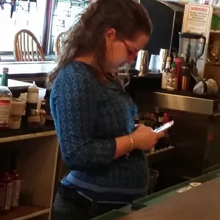 Couldn't get bartenders attention.