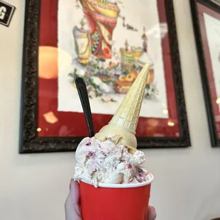 Raspberry cheesecake with a cake cone