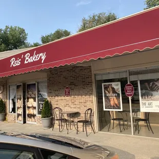  the outside of the store