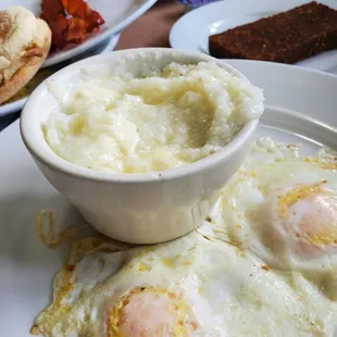 Grits and eggs over medium