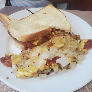 Eggs with cheese sandwich