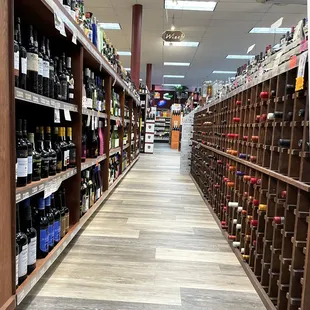 Reisterstown Wine &amp; Spirits reisterstownwine.com