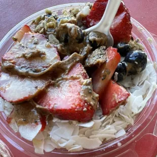 Almond bowl with almond butter on top. Sooo good!