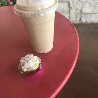 06. Almond Butter and Banana Smoothie