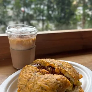 Bagel sandwich &amp; apple cinnamon pistachio milk latte