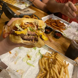 Relish Big Tasty Burgers - Midtown