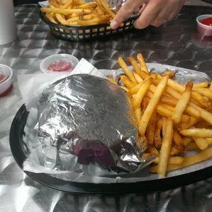 Bout to open up the gates of heaven