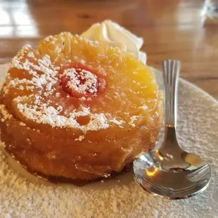 Pineapple upside down cake