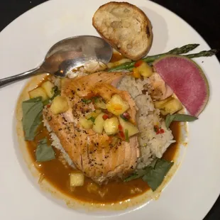 Salmon with curry on top