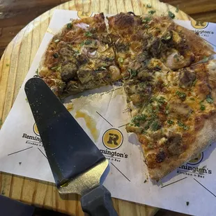 Butter Chicken Pizza