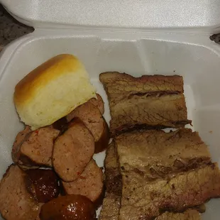 Cowboy combination plate (sausage and brisket)