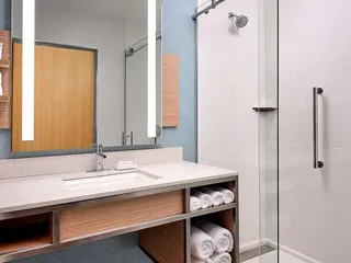 Hilton Garden Inn Grapevine at Silverlake Crossings