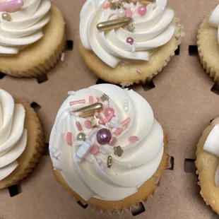 More cupcakes