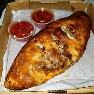 Look at that beautiful Stromboli  !