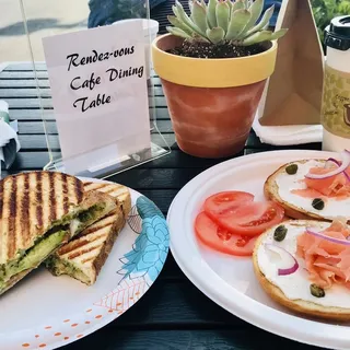 Bagel and Lox with Onion and Tomato