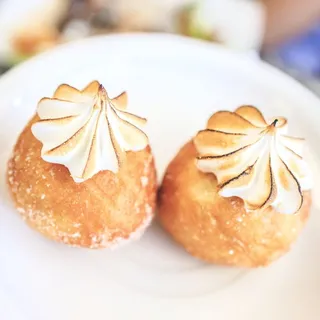 Mini Lemon Meringue Beignet