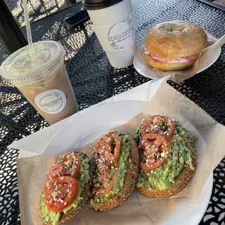 Avocado Toast and Tomato