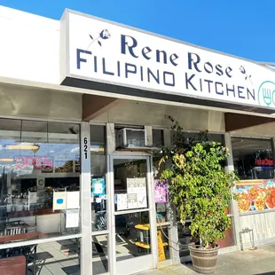 Been a minute since I've been here. So glad they're still open