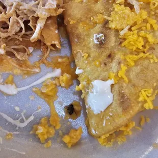Chicken tacos with a side of fly and roaches. Absolutely disgusting!