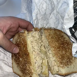 Tuna sandwich